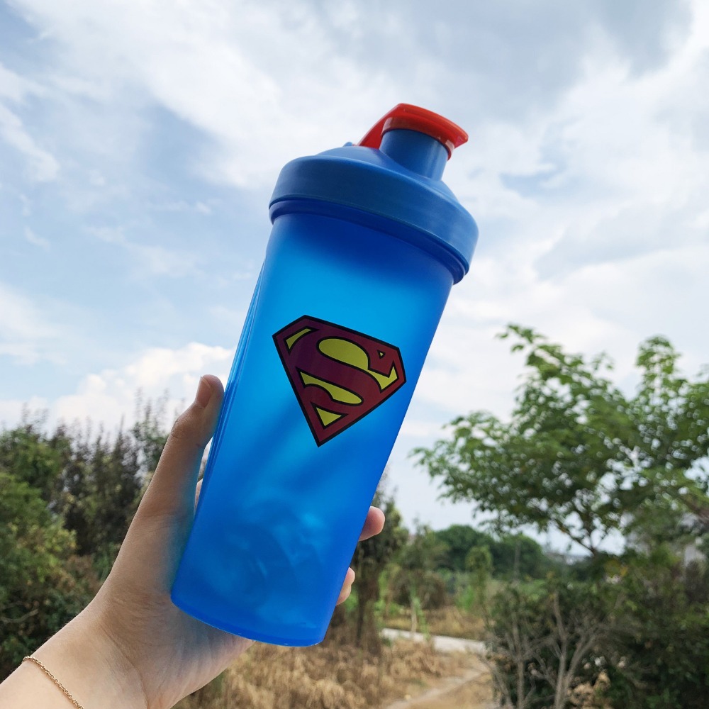 Nowy kubek na milkshake Batman – Home Gym Japan recenzja i cena